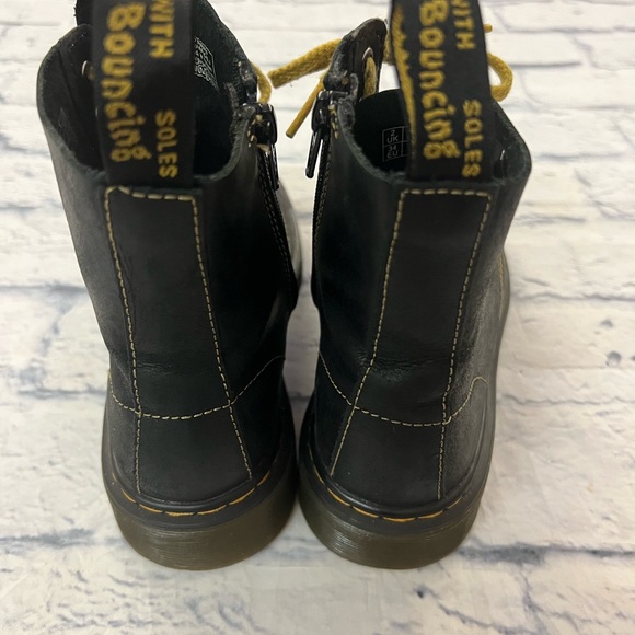 Kids’ sz 3 Doc Martens black leather lace up boots. - Picture 2 of 5